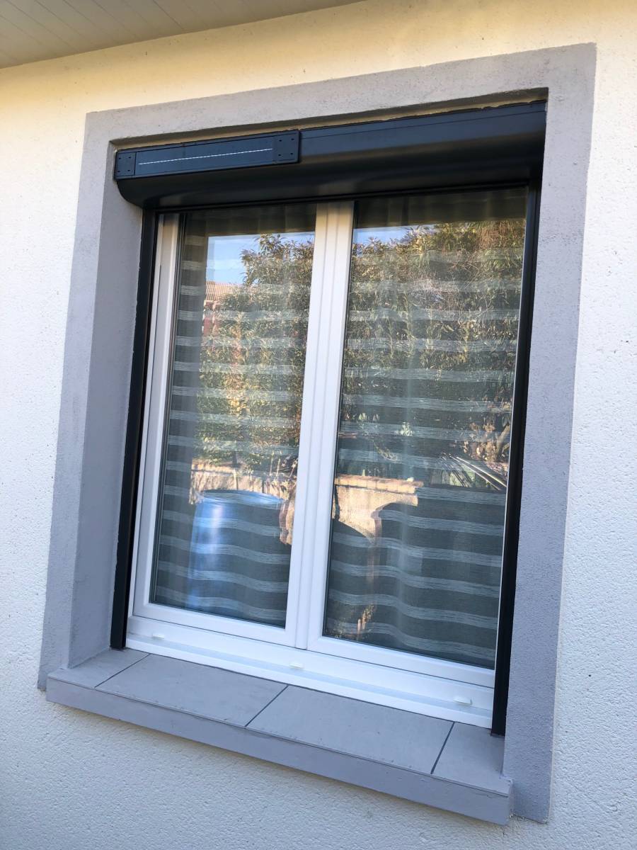 pose de volets roulants solaires près de Beauchamp dans le Val d'Oise (95)