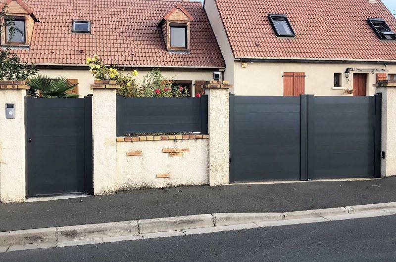 POSE D’UN PORTAIL, D’UN PORTILLON ET D’UNE CLÔTURE À MONTIGNY-LES-CORMEILLES (95)