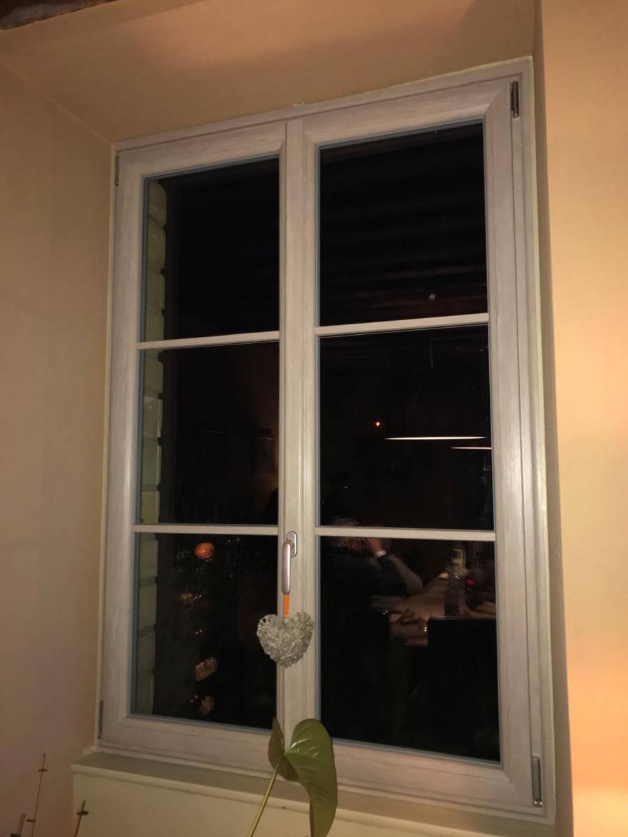 Rénovation complète des fenêtres d’une demeure du XVIIIe siècle à Cergy-Pontoise 95300