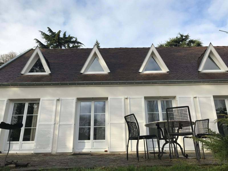 Rénovation de fenêtres triangulaires avec petits bois à Taverny