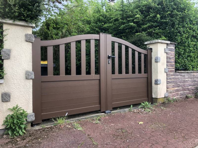 Pose d'un portail en aluminium à Montlignon (95)