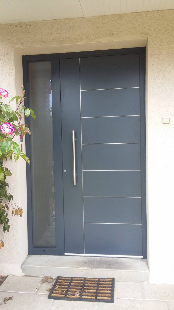 Bien choisir sa porte d'entrée : les critères essentiels à considérer